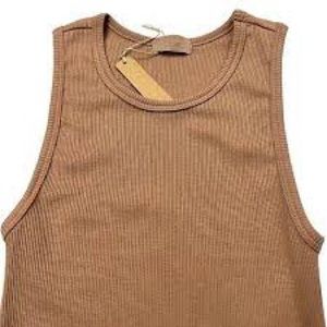 B100. NWT SKIMS Boyfriend Rib Tank